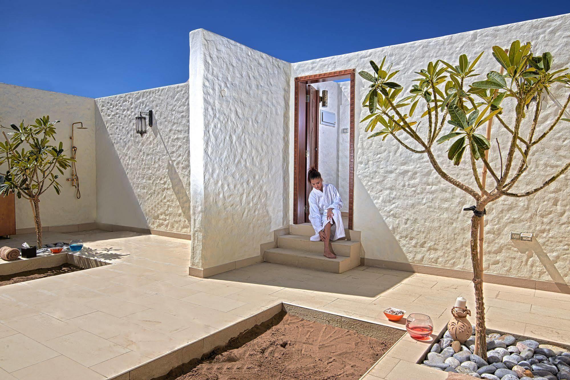 Hotel Dunes By Al Nahda 5*