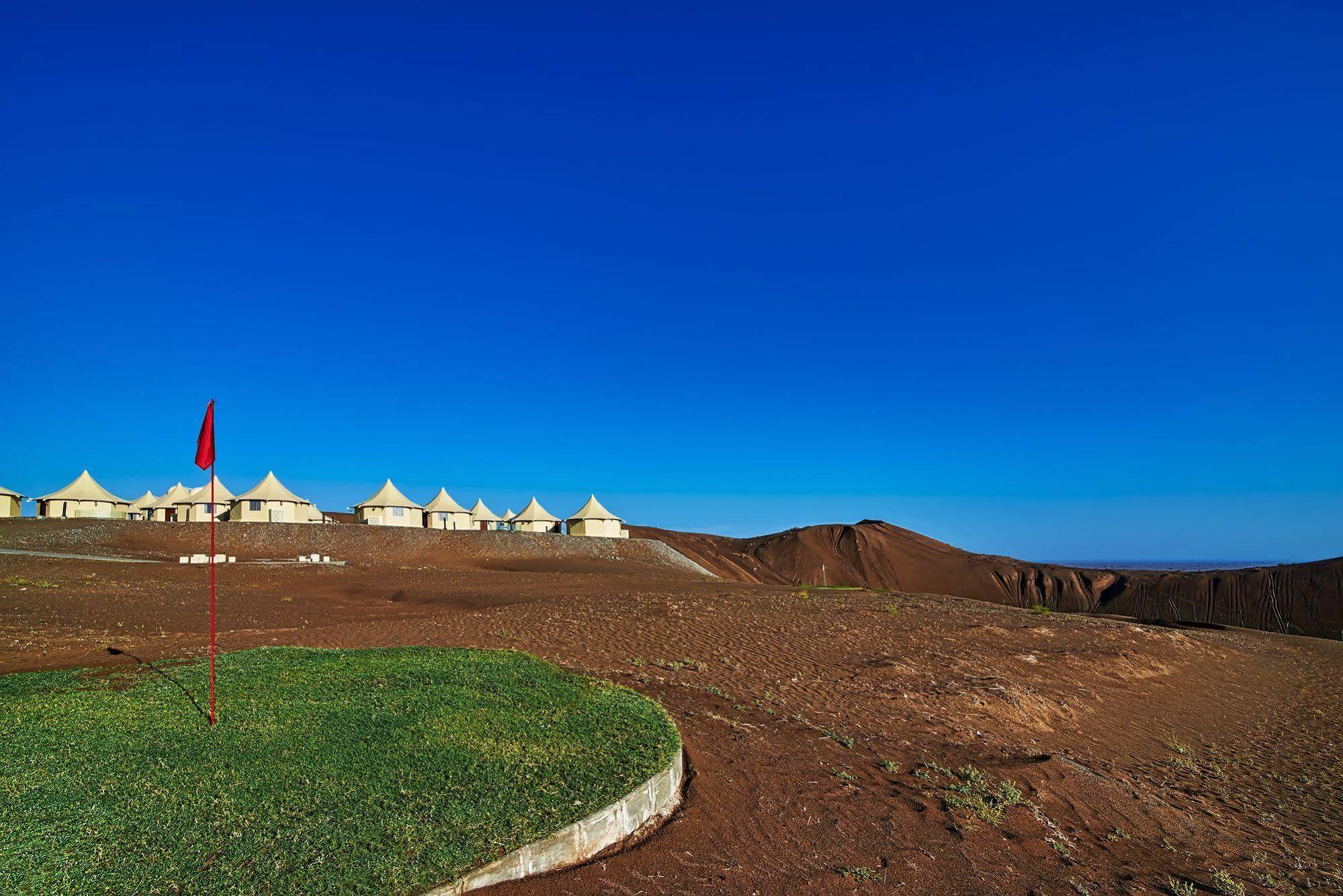 Hotel Dunes By Al Nahda 5*
